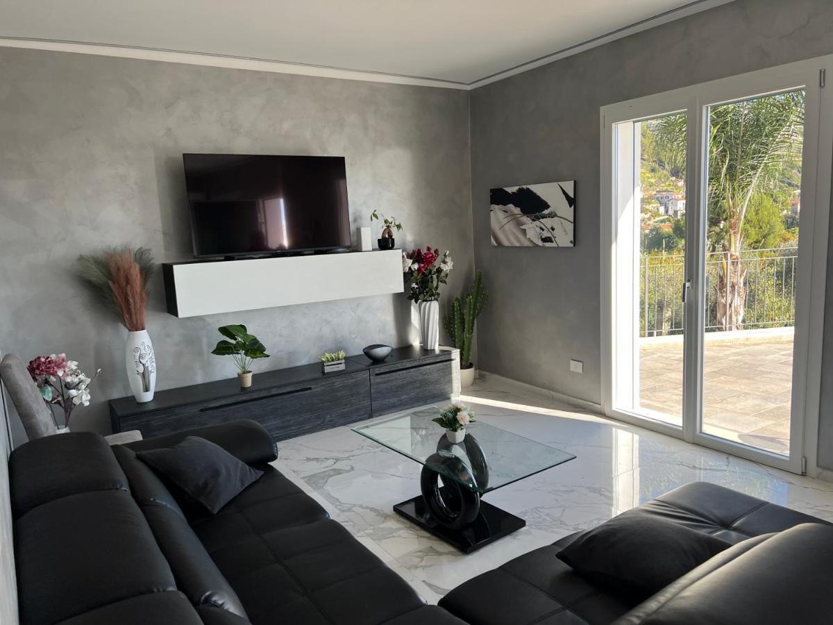 Апартаменты Corso Montecarlo Вентимилья Экстерьер фото
