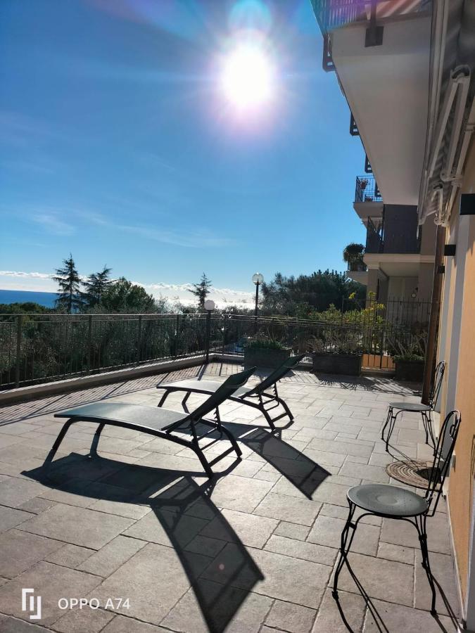 Апартаменты Corso Montecarlo Вентимилья Экстерьер фото